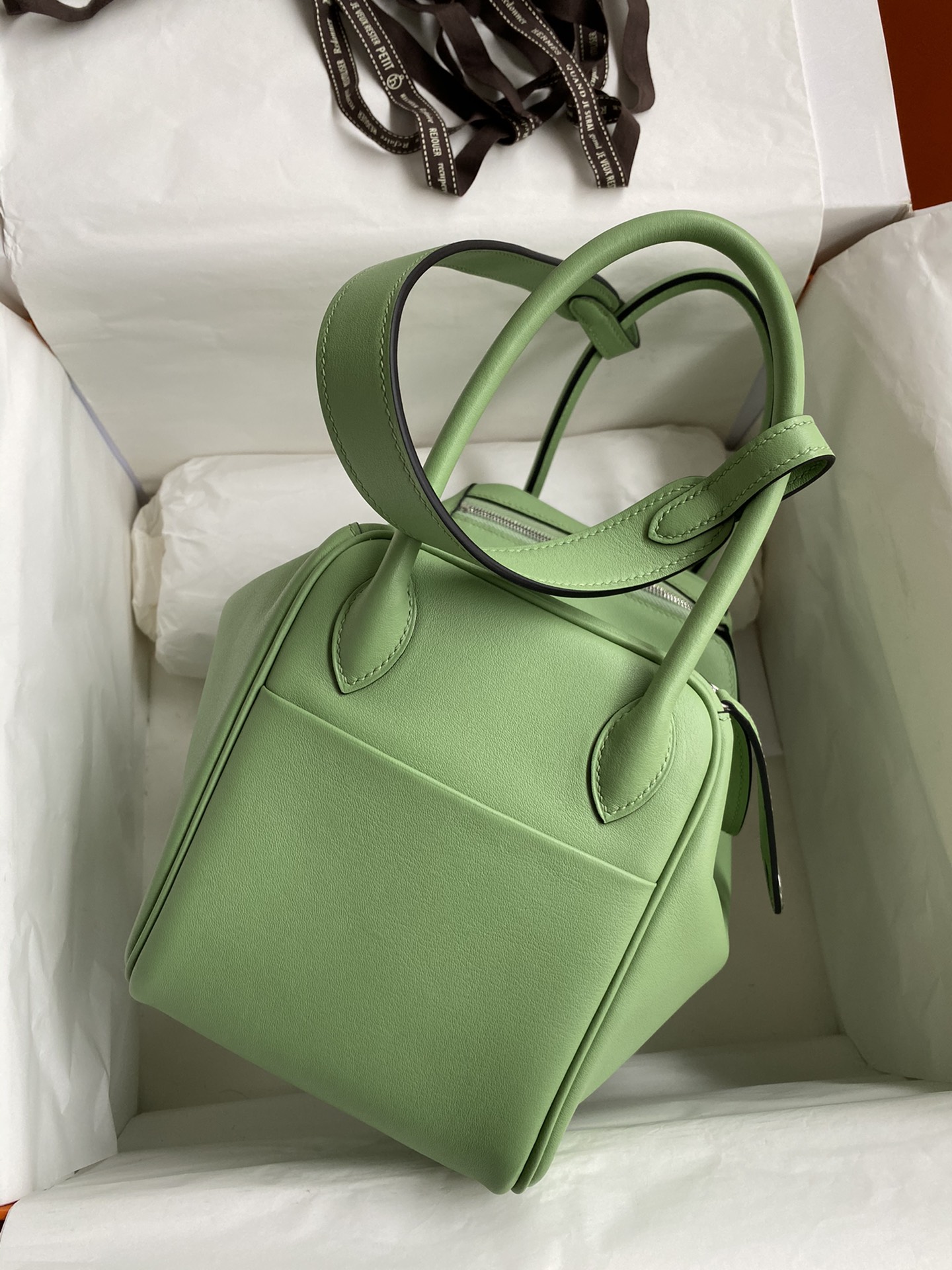 Hermes Lindy 26cm Handbag Shoulder Bag In Green Kiwi Swift Leather